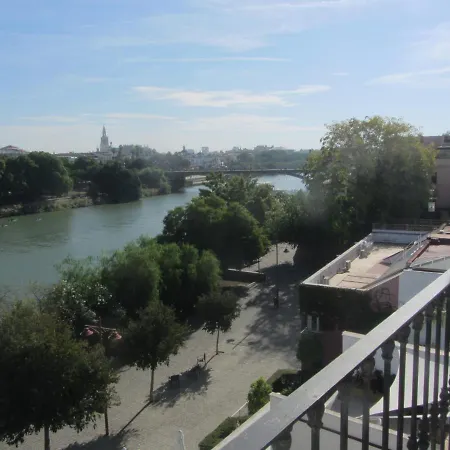 דירה Trianabridgeviews Atico Con Vistas Al Puente De Triana Calle Castilla 38